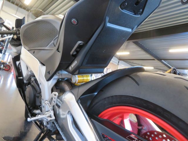 aprilia - rsv-4-1000-rr