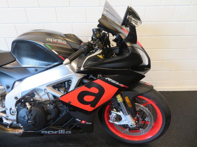 aprilia - rsv-4-1000-rr