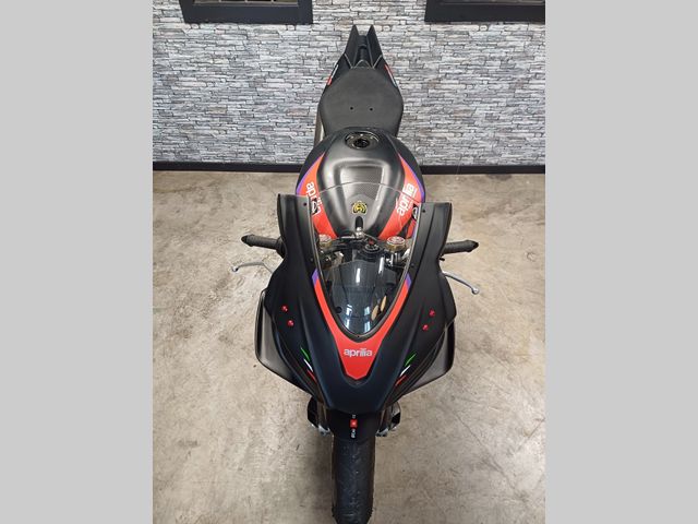 aprilia - rsv-4-1100