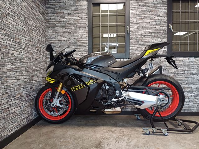 aprilia - rsv-4-1100