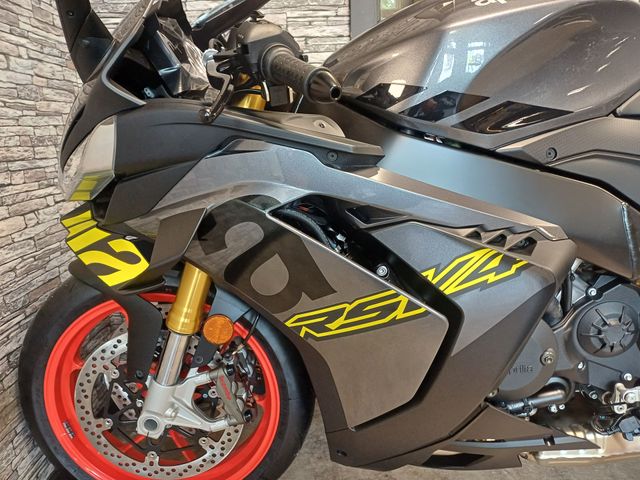 aprilia - rsv-4-1100