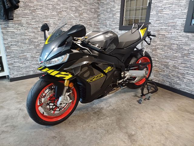 aprilia - rsv-4-1100