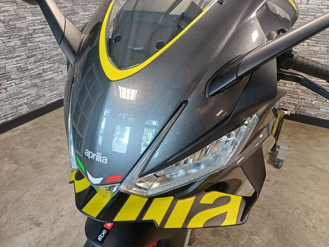 aprilia - rsv-4-1100