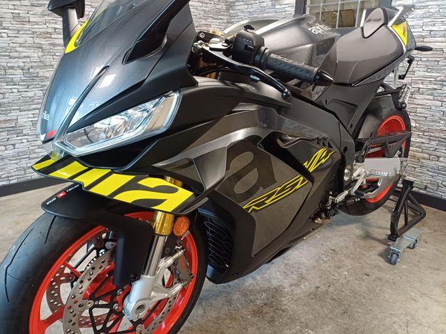 aprilia - rsv-4-1100
