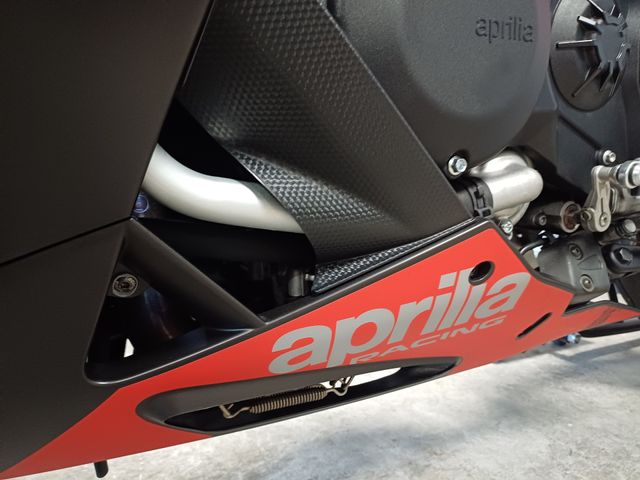 aprilia - rsv-4-1100-factory