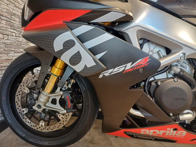 aprilia - rsv-4-1100-factory