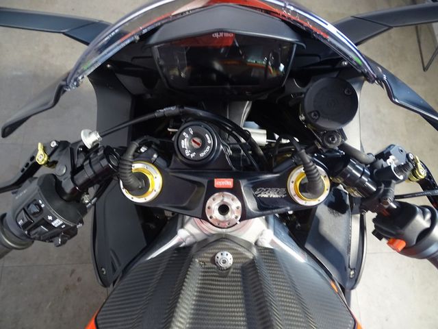 aprilia - rsv-4-1100-factory