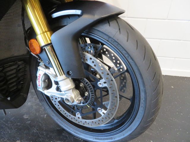 aprilia - rsv-4-factory-aprc