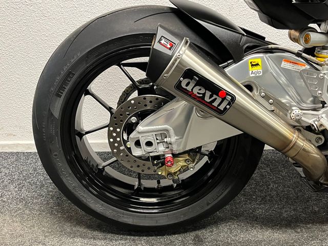 aprilia - rsv-4-r