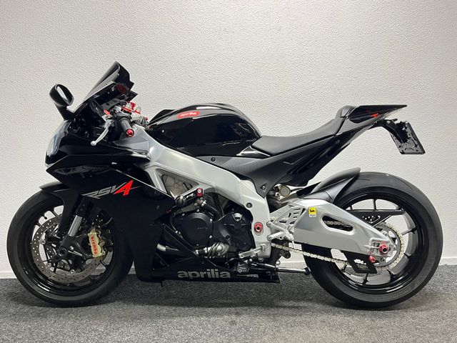 aprilia - rsv-4-r