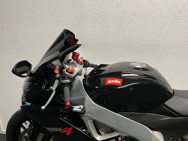 aprilia - rsv-4-r