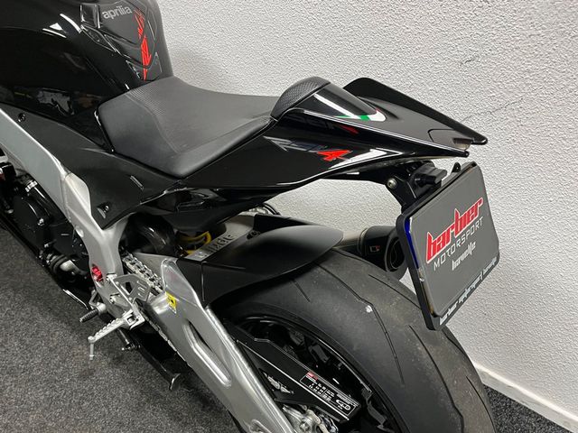 aprilia - rsv-4-r