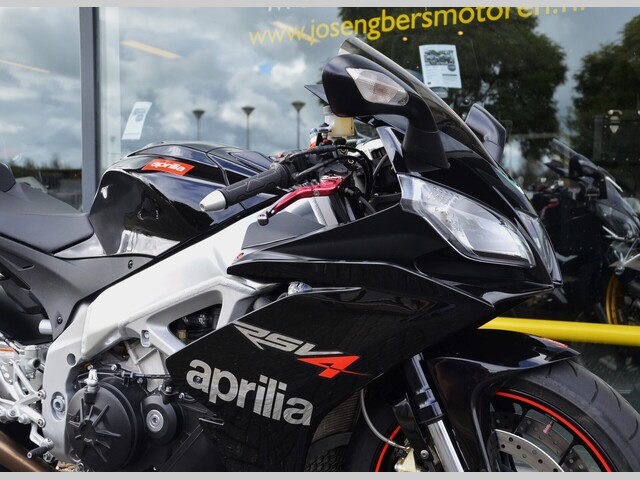 aprilia - rsv-4-r