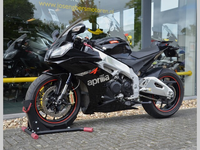 aprilia - rsv-4-r