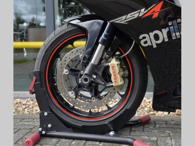 aprilia - rsv-4-r