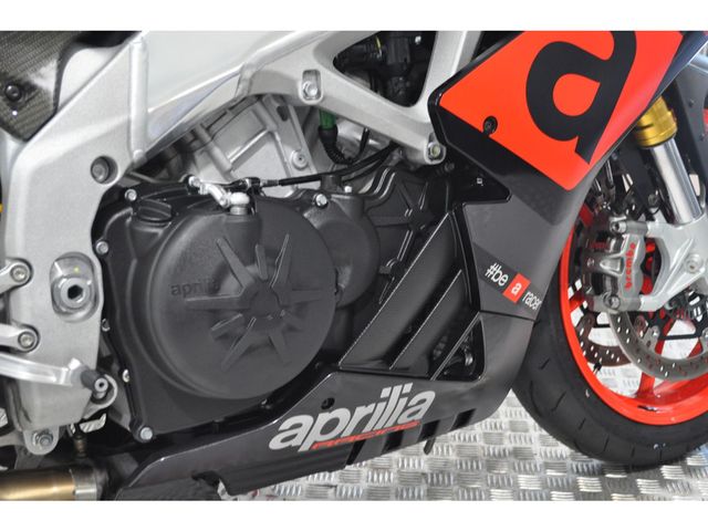 aprilia - rsv-4-r