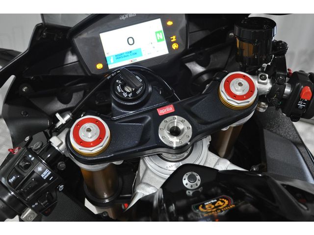 aprilia - rsv-4-r