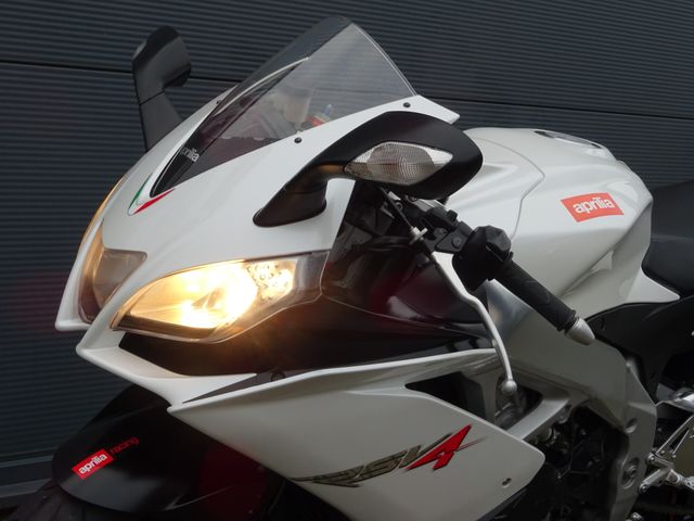 aprilia - rsv-4-r