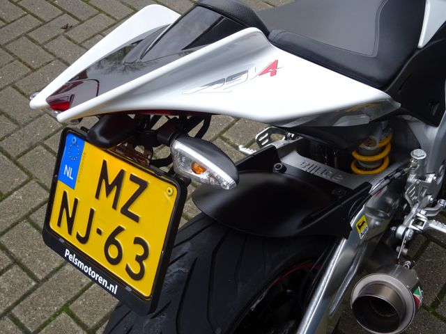 aprilia - rsv-4-r