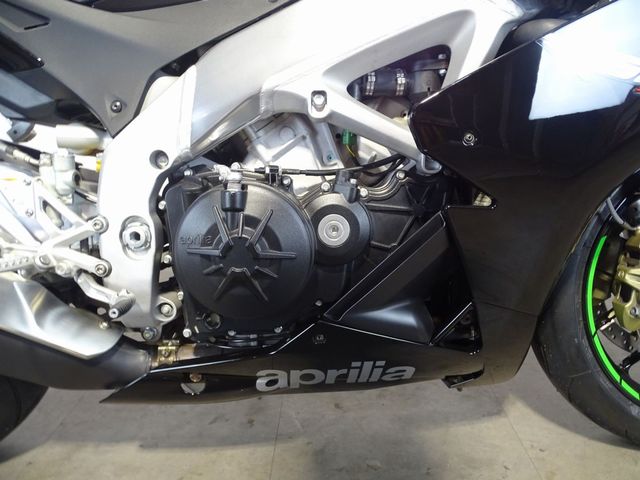 aprilia - rsv-4-r