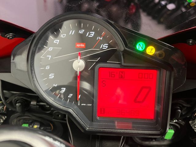 aprilia - rsv-4-r