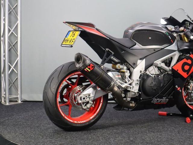 aprilia - rsv-4-r