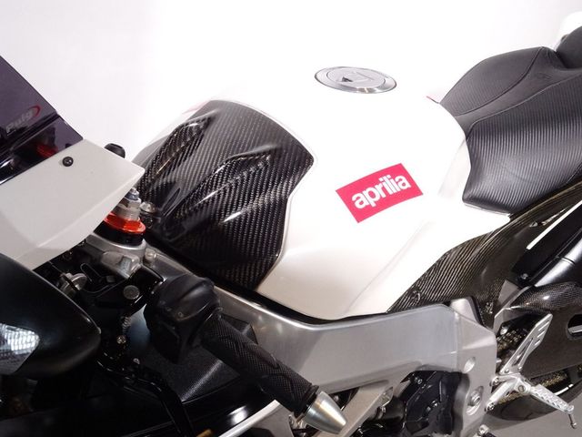 aprilia - rsv-4-r