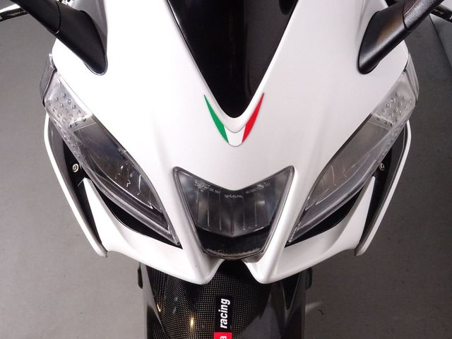 aprilia - rsv-4-r