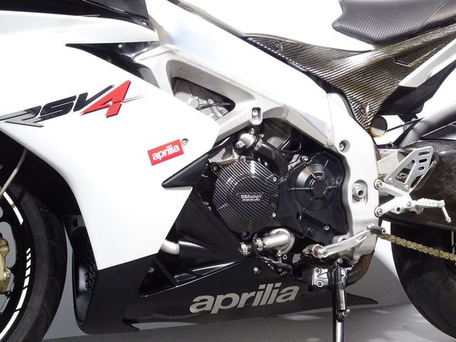 aprilia - rsv-4-r