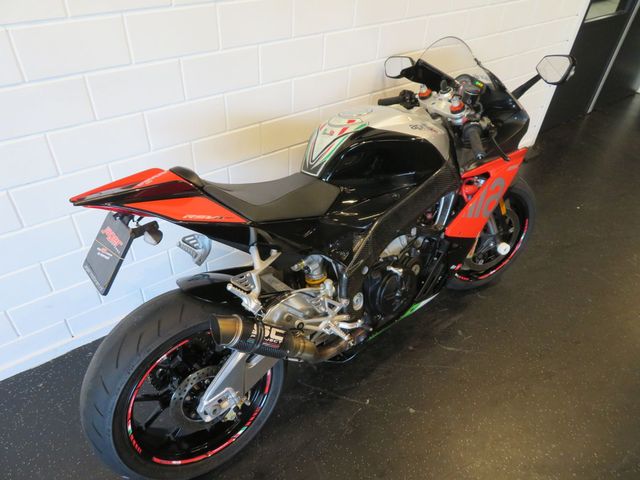 aprilia - rsv-4-r