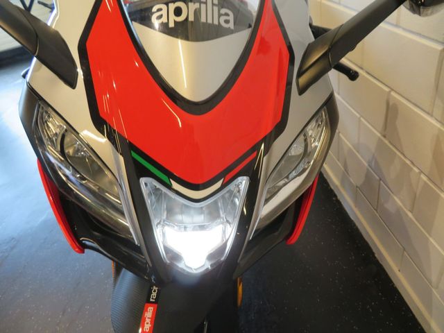 aprilia - rsv-4-r