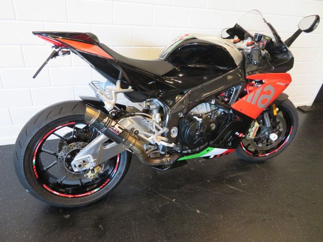 aprilia - rsv-4-r