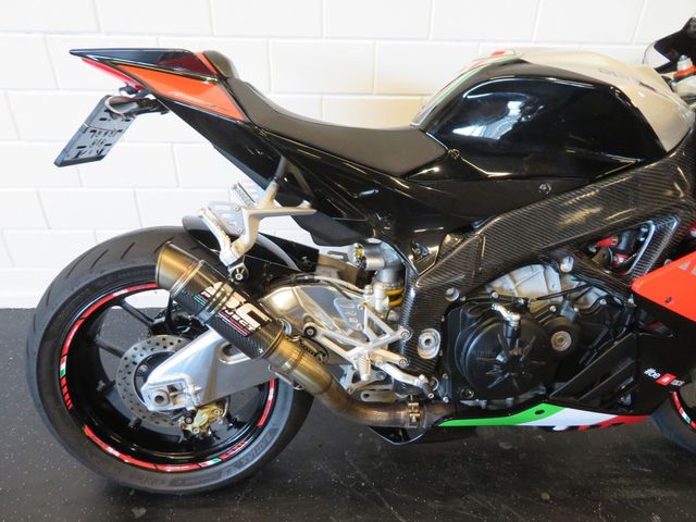 aprilia - rsv-4-r