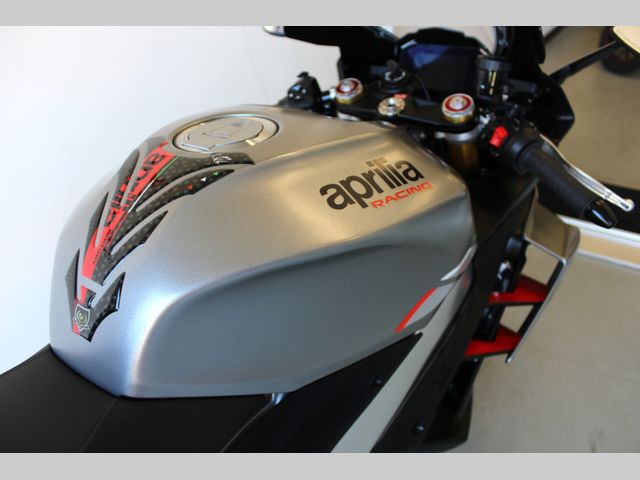 aprilia - rsv-4-r-aprc-abs