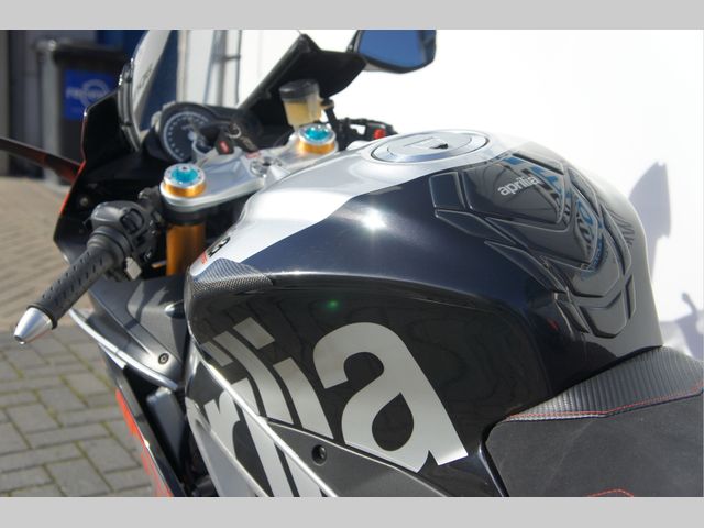 aprilia - rsv-4-rf