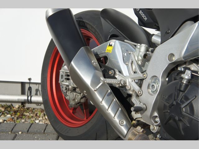 aprilia - rsv-4-rf