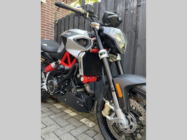 aprilia - shiver-900