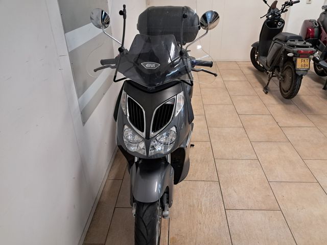 aprilia - sportcity-250-ie