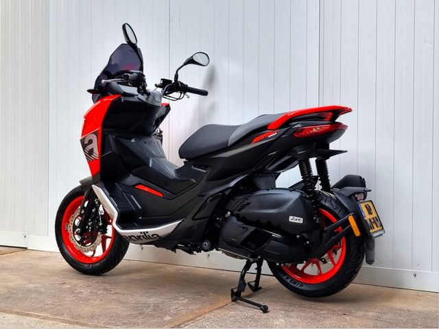 aprilia - sr-gt-200