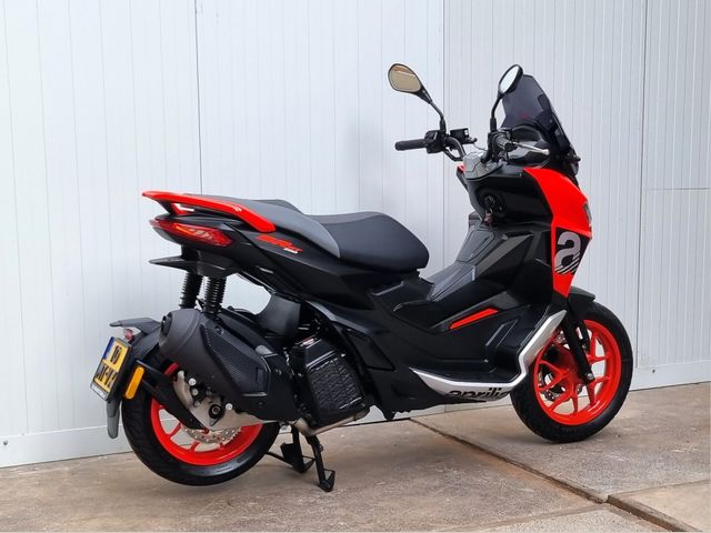 aprilia - sr-gt-200