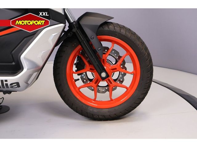 aprilia - sr-gt-200
