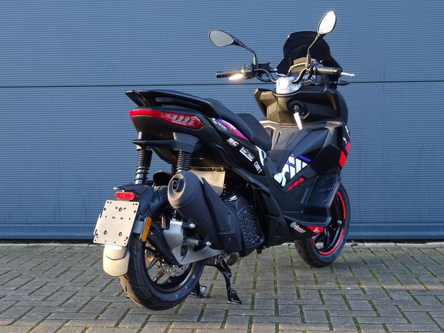 aprilia - sr-gt-sport-200