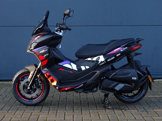 aprilia - sr-gt-sport-200