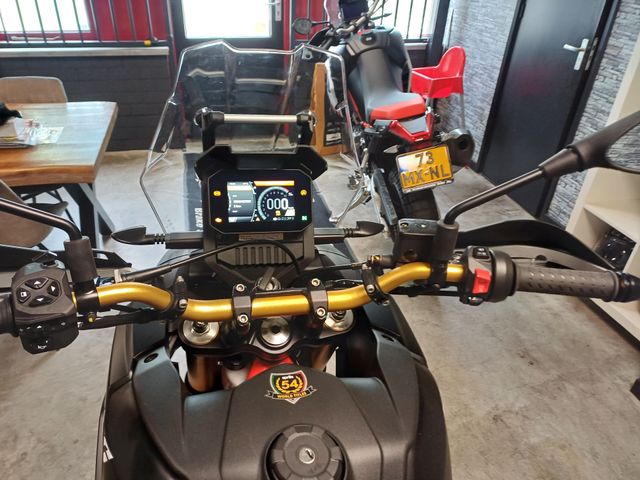 aprilia - tuareg-660