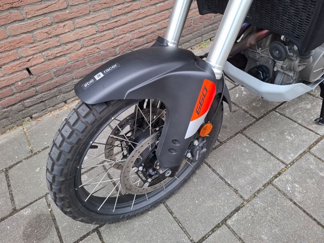 aprilia - tuareg-660