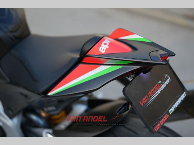 aprilia - tuono--v4-1100-factory