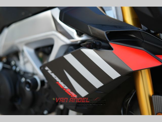 aprilia - tuono--v4-1100-factory