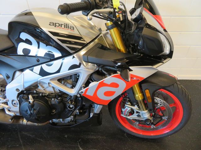 aprilia - tuono--v4-1100-factory