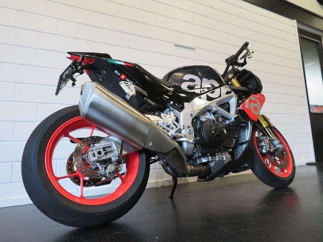 aprilia - tuono--v4-1100-factory