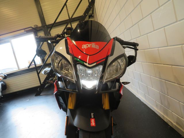 aprilia - tuono--v4-1100-factory